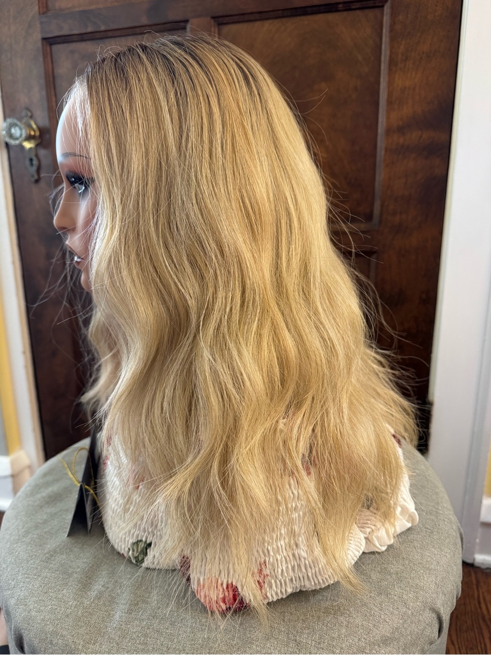 Rose Ella Hand Tied Belle Tress
Honey Chai Latte - Picture 3 of 6
